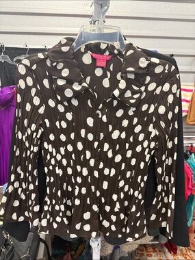 Sunny Leigh Polka Dot Ruffle Collar Blouse in Brown and White